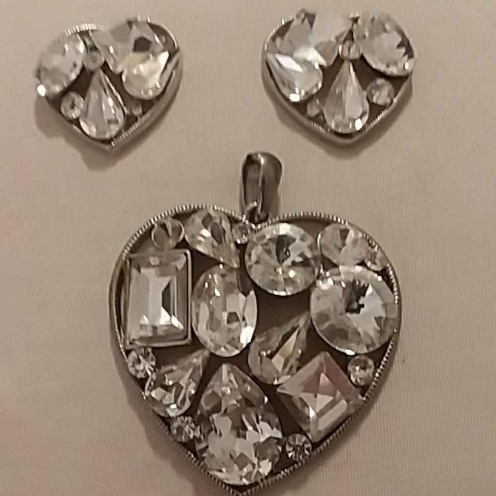 3 PC Heart Pendant and earrings set BLING